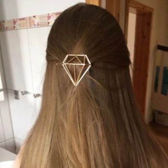 Gold Diamond Shaped Hair Clip - Picture 4 of 5